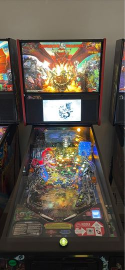 Dungeon, dragons, pro pinball machine like new