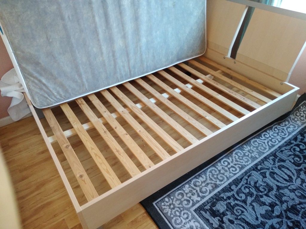 Bedroom set