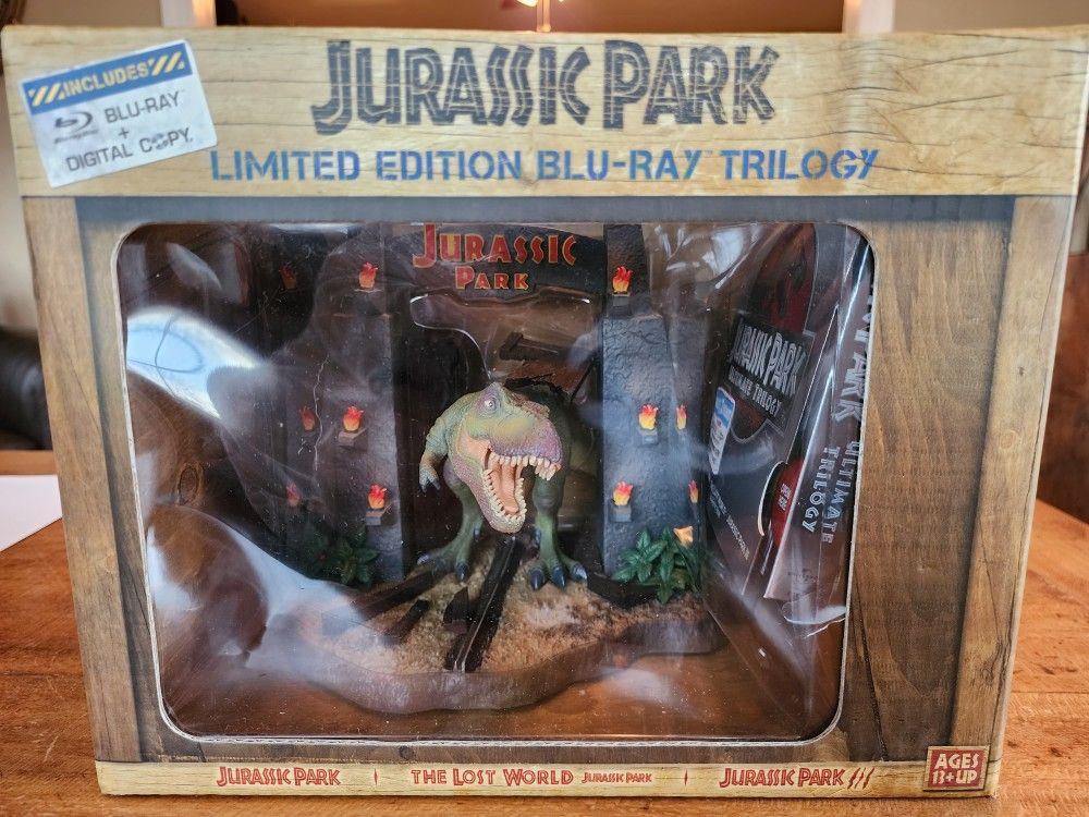 Jurassic Park Limited Edition Blu-ray Trilogy