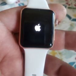 Gen 3 Apple Watch,brand new only used once!