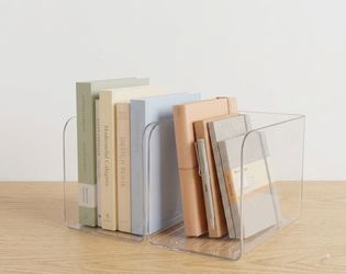 Set of 2 Clear Transparent Acrylic Bookends – New