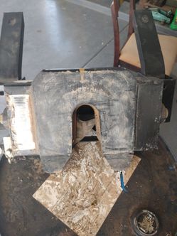 Fifth wheel hitch