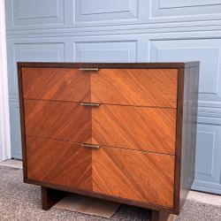 🪵 West Elm 3-Drawer Dresser – 36 x 18 x 34.5