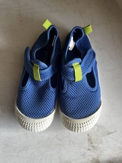 Cat & Jack Boys Water shoes 