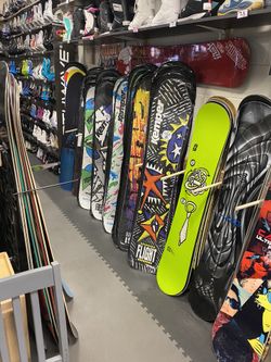 Forum Devun Walsh 157 snowboard certified with warranty for Forum Devun Walsh 157 snowboard certified with warranty for