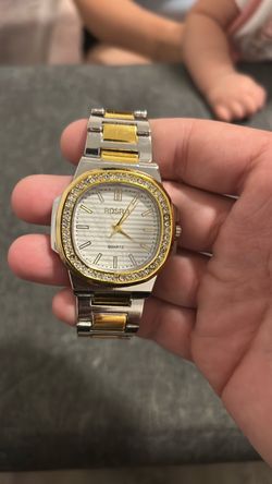Stylish classy watch. NEED GONE ASAP