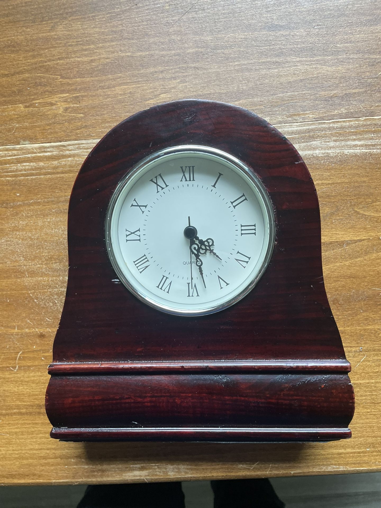 Antique Clock Quartz Style