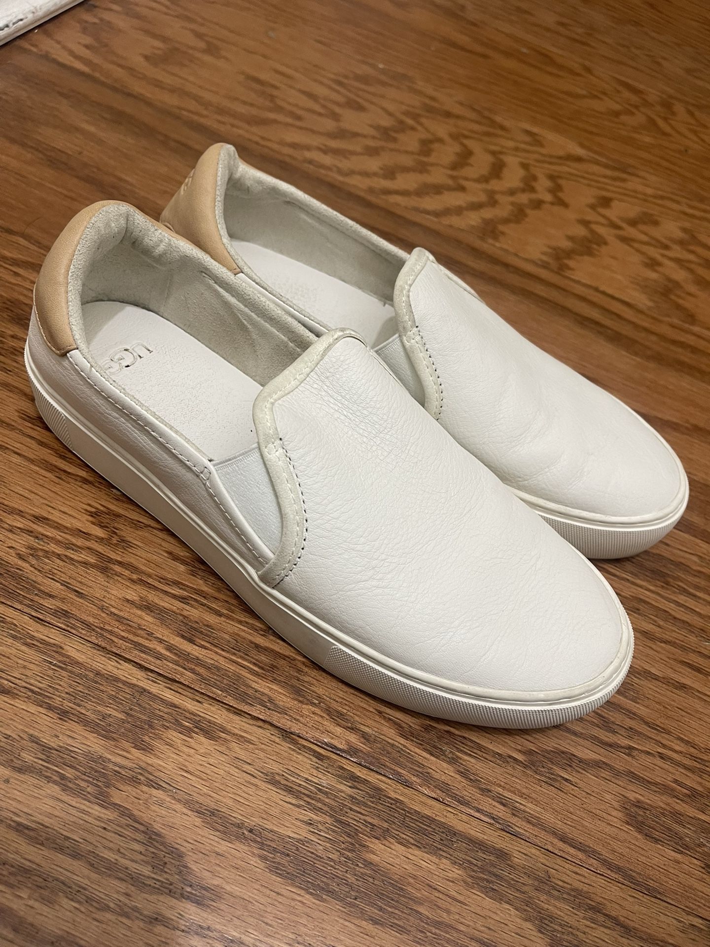 Uggs Women Cahlvan Slip On White Leather