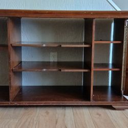 Cherry Wood Entertainment Stand 