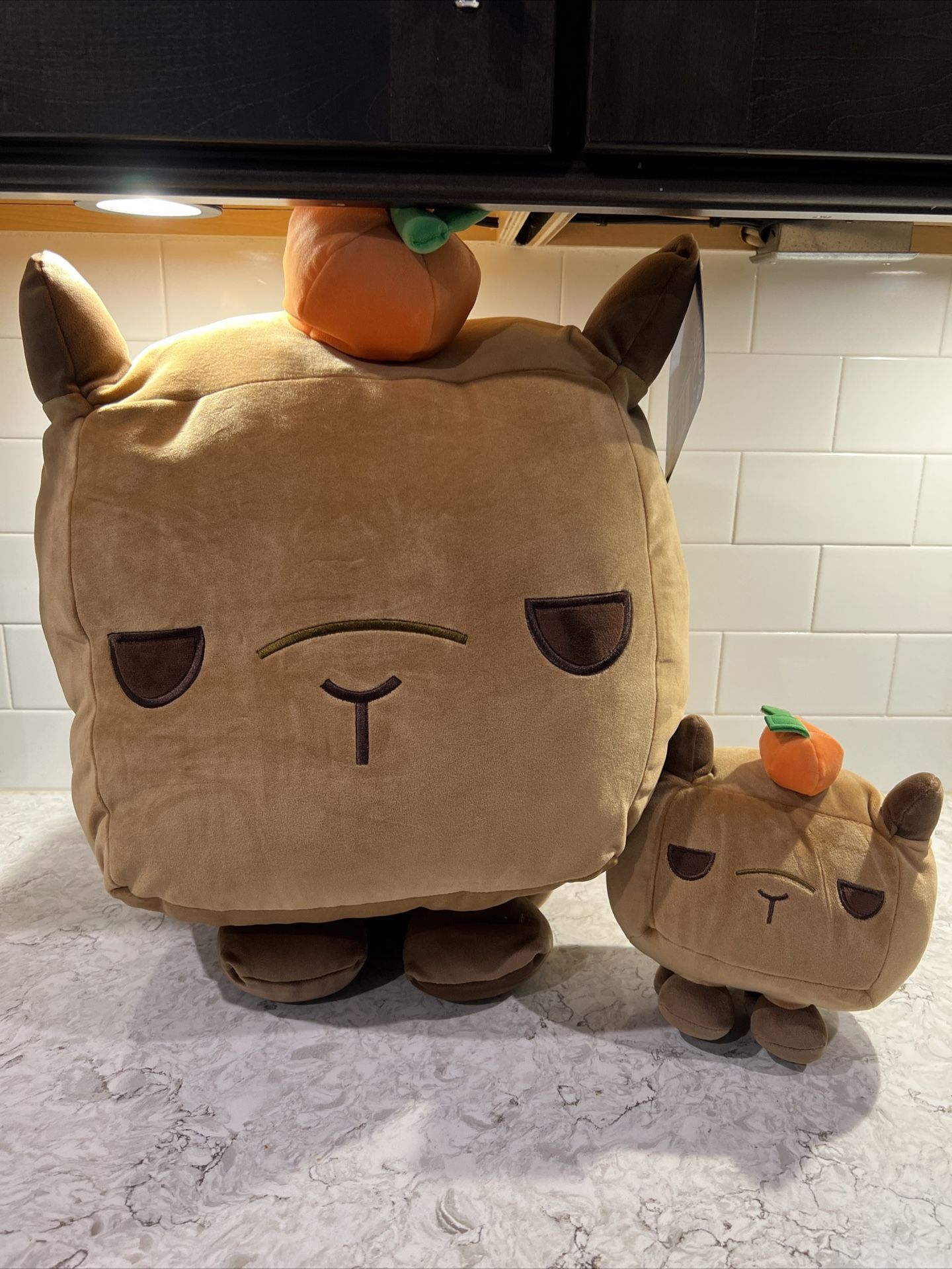 Pet Simulator X Titanic Capybara Plush With Baby Big Games New Version *NO CODE*