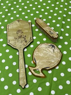 3 Piece Mirror and Brush