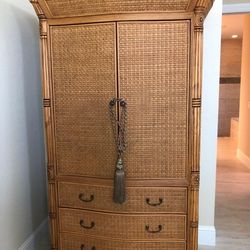 Armoire