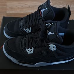 AIR JORDAN 4 RETRO