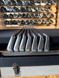 TaylorMade sim 2 irons
