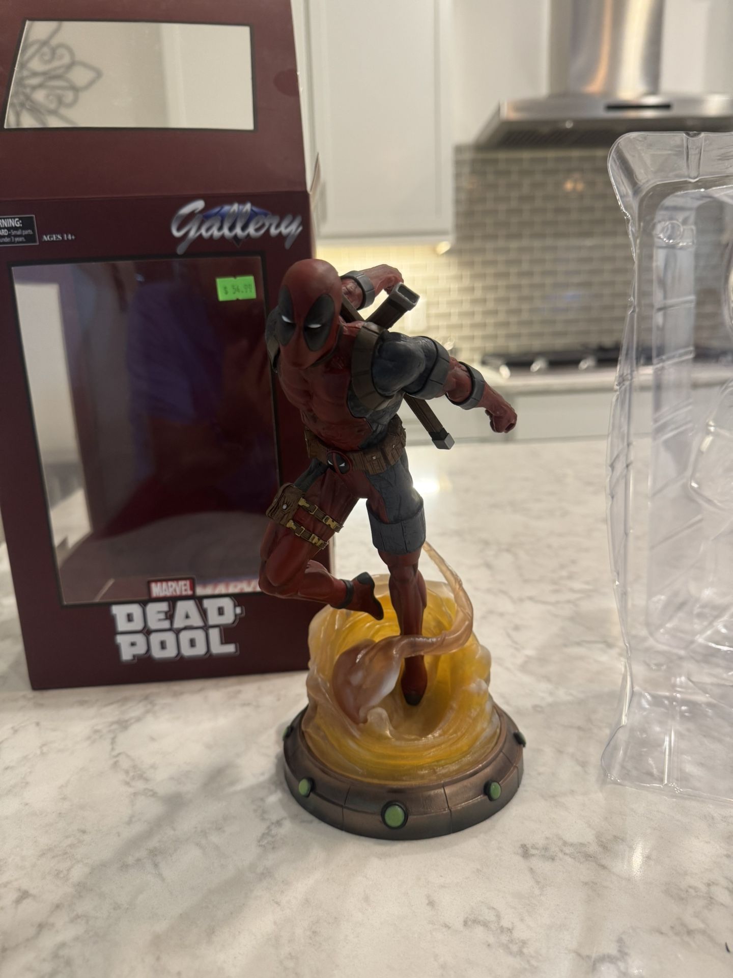 Marvel PVC Diorama DeadPool