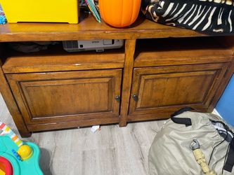 Tv entertainment center