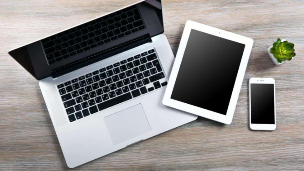 I BUY LAPTOPS & TABLETS & PHONES FOR CASH / BROKEN OR WORKING