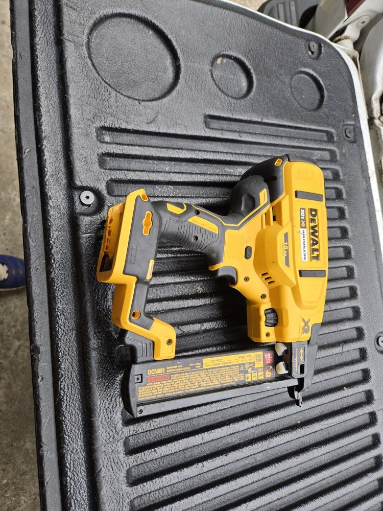 Dewalt