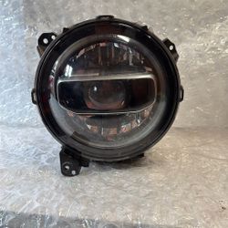 2018-2019-2020-2021-2022-2023 Jeep Wrangler Gladiator Left Driver Side LED Headlight OEM 