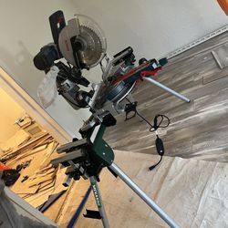 Bosch Saw And Stand 