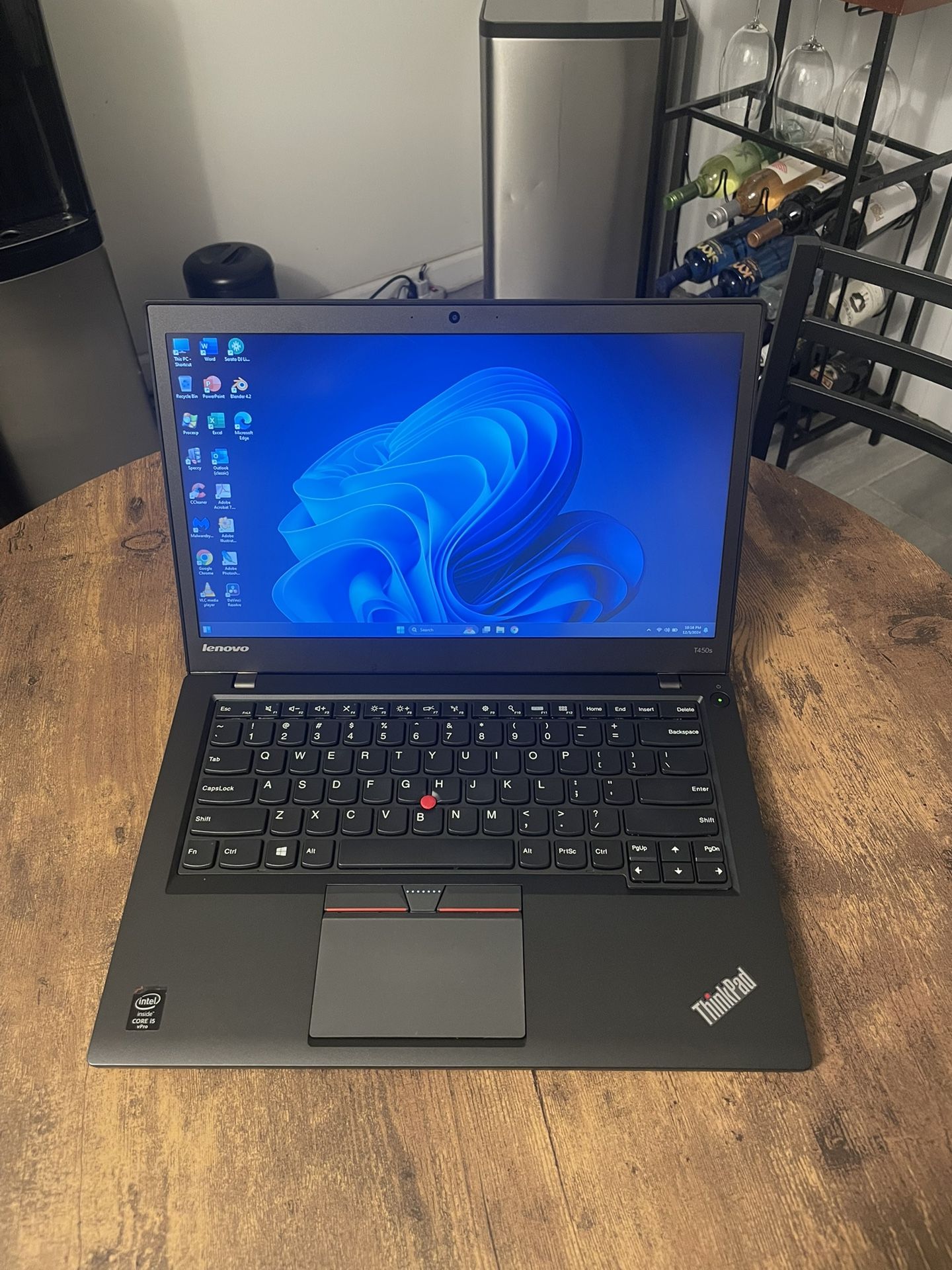Lenovo Thinkpad Laptop: Windows 11 Pro, Office 2021, Intel i5, 8GB Ram, 256GB SSD, WiFi + Bluetooth