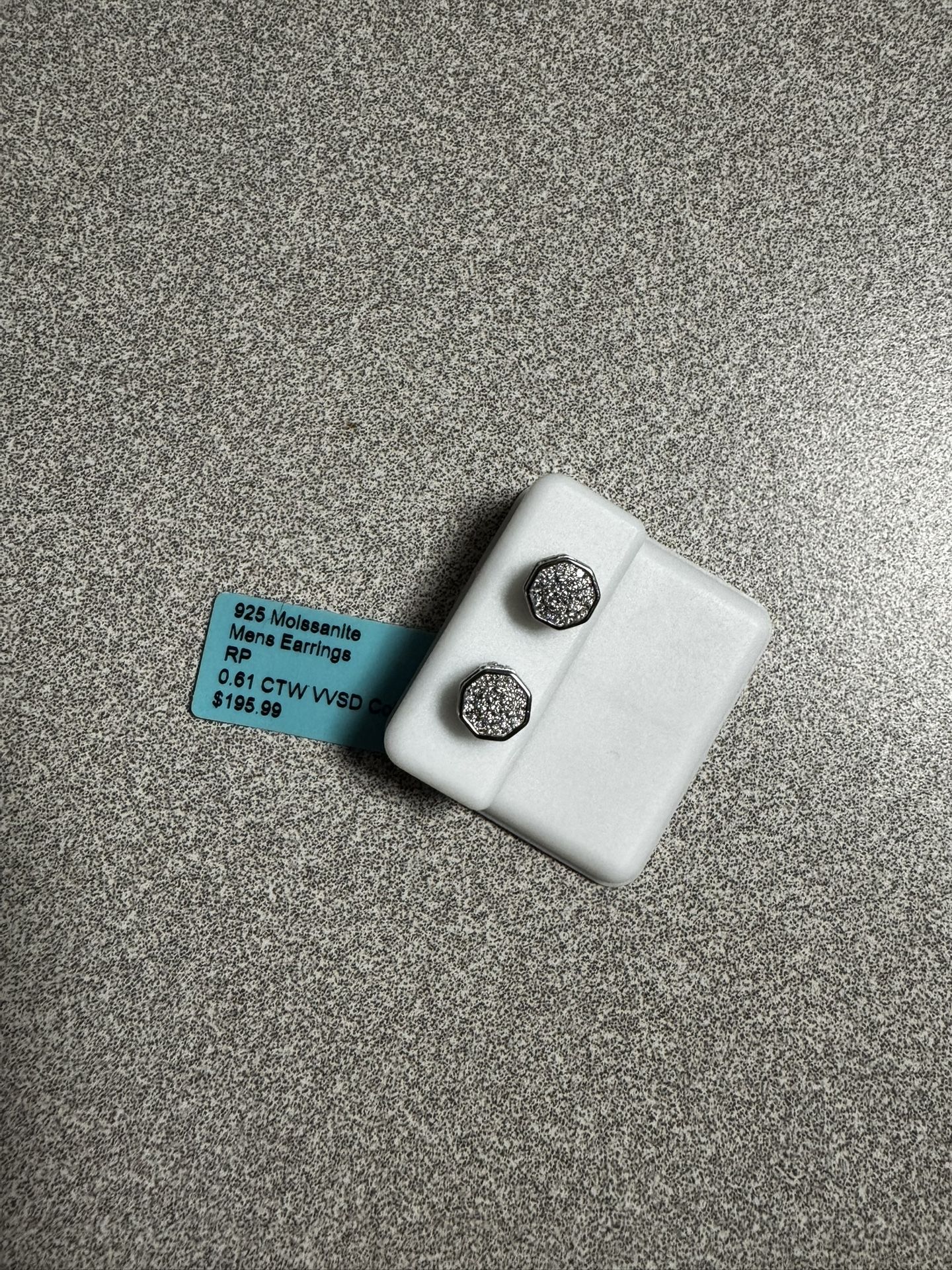 929 Silver And Mossanite