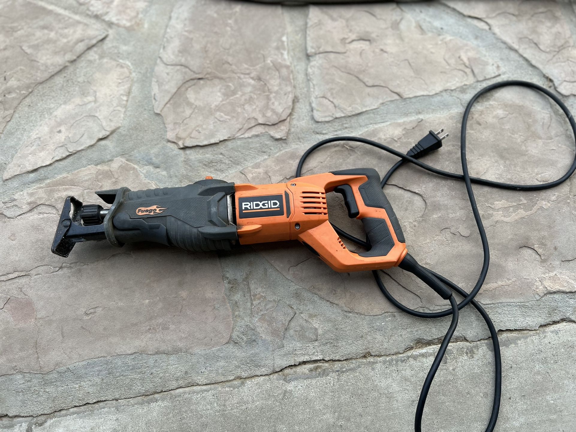 Ridgid Orbital Reciprocating Saw With Bag #R3002