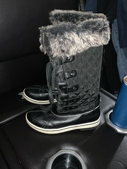 Waterproof aleader size 7.5 boots