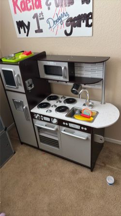 Kids play kitchen