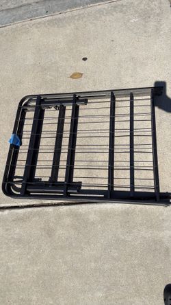 TWIN FRAME