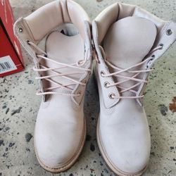 Light Pink Timberlands 8.5