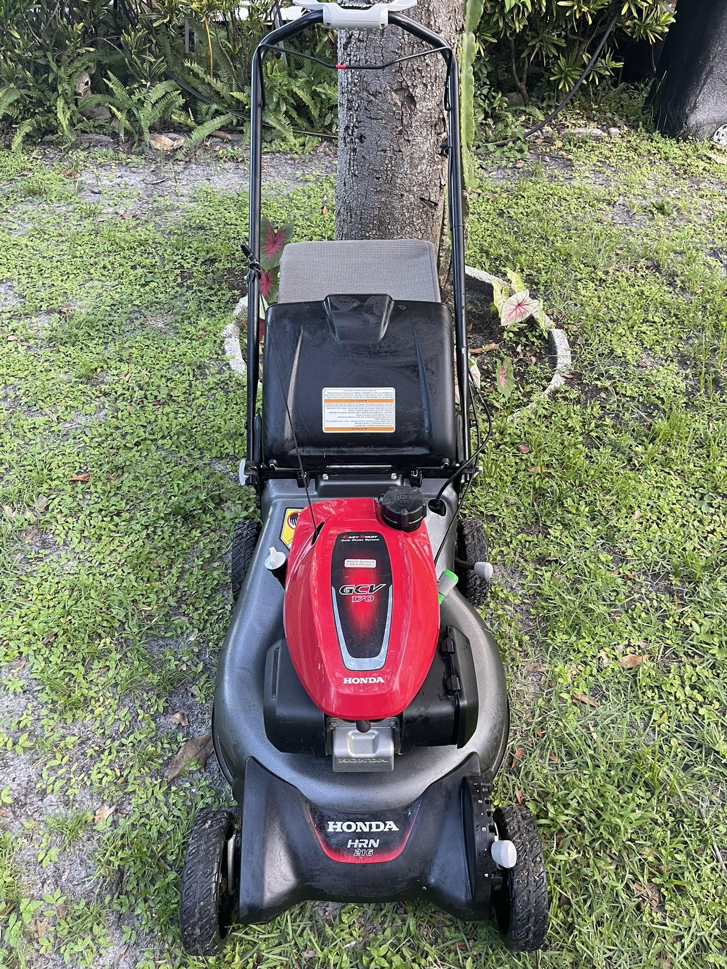 Self Propelled Lawn Mower LBSN Honda 21” Cut With Dual Blades
