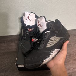 Jordan 4 Black Metallic 2016