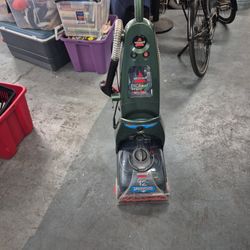 Bissell Carpet Cleaning Machine
