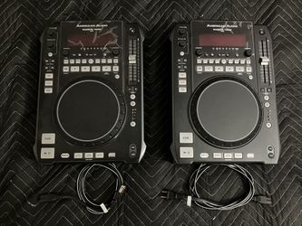 Pair of 2011 American Audio Radius 1000 (read description)