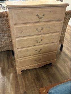 Dresser 48x33x16