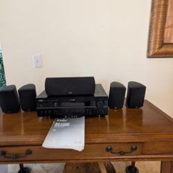  Yamaha Receiver With Speakers & Subwoofer