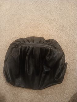 Vera Pelle Leather Clutch W strap