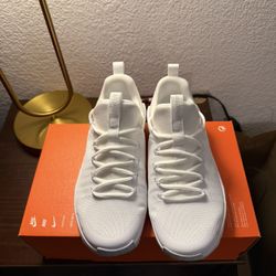 Nike Free Met on 6-7.5W