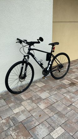 Trek 21” Dual Sport 8.4 DS Mountain Bike 