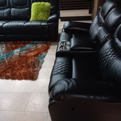 *Ad Special*---Santiago Sleek Black Leather Reclining Sofa/Loveseat Sets---Delivery And Easy Financing Available🙌