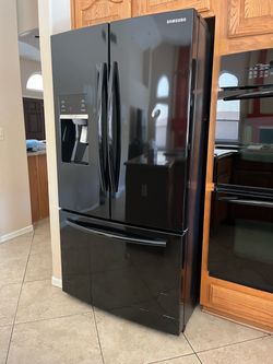 Samsung 28 cubic ft French door refrigerator