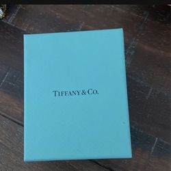 Tiffany’s Gift Box Charm 