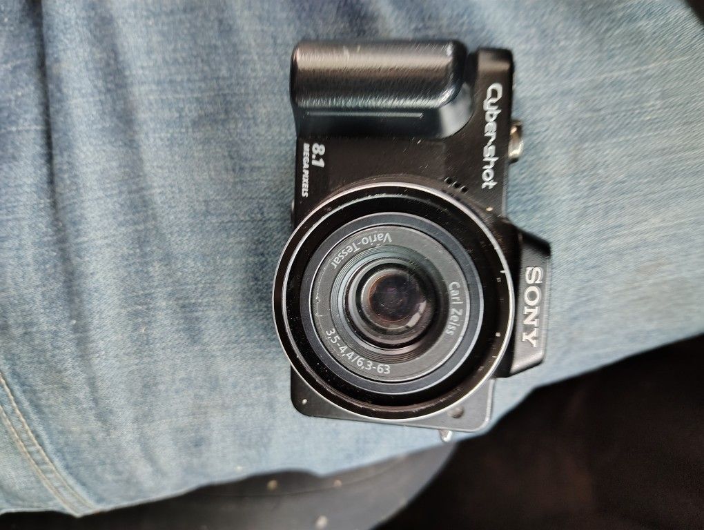 Sony Cyber Shot Digital Camera