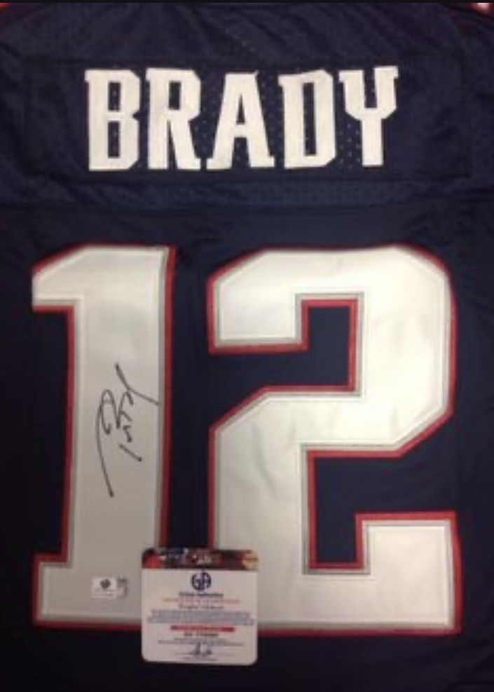 Tom Brady Autographed Patriots Jersey with COA