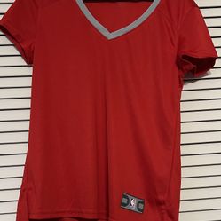 Red fanatics t-shirt, size small