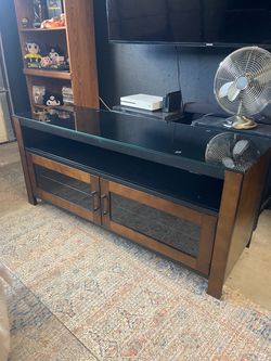 Wood / Glass TV Stand