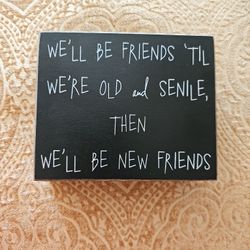 $2 ✨️🎁 NEW! FRIENDS KEEPSAKE DECOR