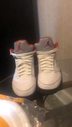 Air Jordan 5 fire red (2020)