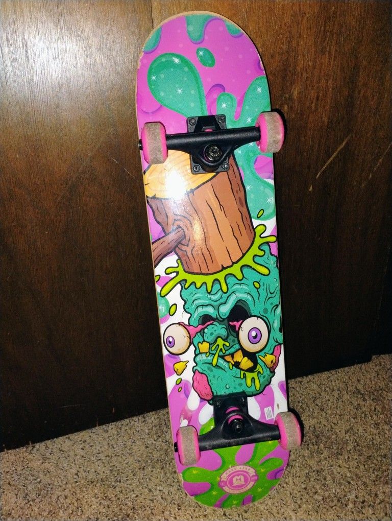 πΉ Graphic Skateboard β Great Condition!